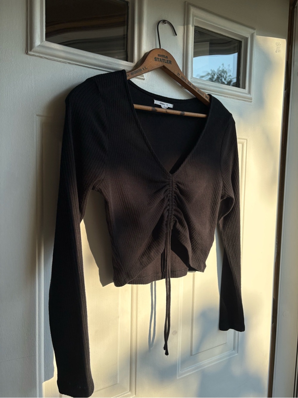 O'Neill Black Ribbed V-Neck Ruched Drawstring Long Sleeve Crop Top Size S